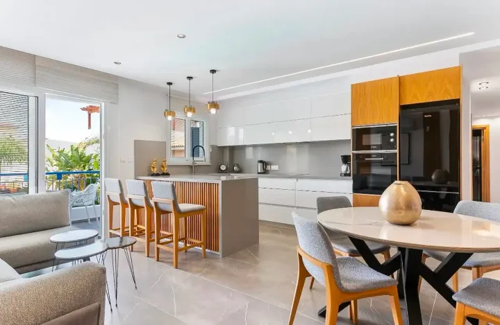 2-bedroom apartments for rent 75 m² in Paphos, Paphos - Universal