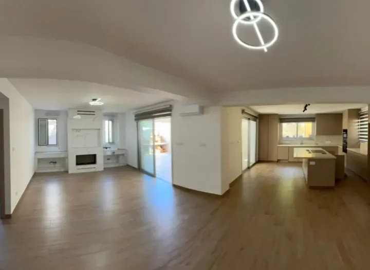 3-bedroom apartments for rent 246 m² in Paphos, Paphos - Anavargos