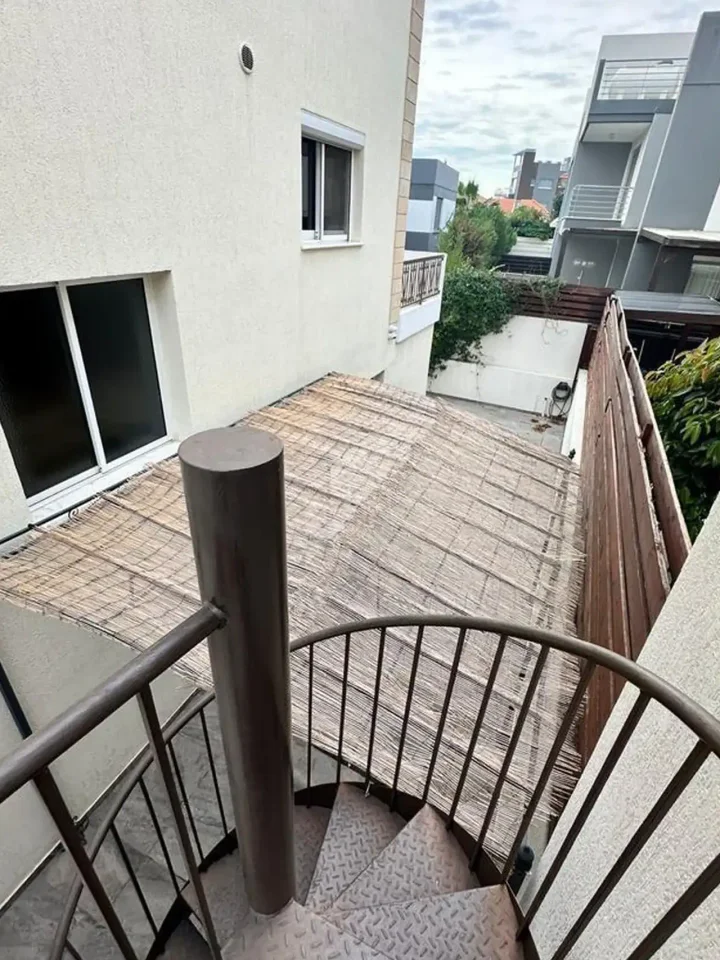 3-bedroom semi-detached house for rent 160 m² in Limassol, Germasogeia