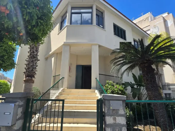 Γραφείο 230 μ² προς ενοικίαση στην τοποθεσία Limassol, Limassol - Katholiki