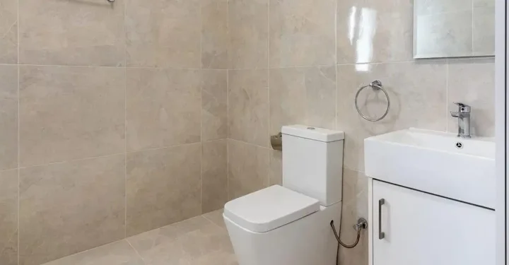 Studio for rent 70 m² in Limassol, Limassol - Mesa Geitonia