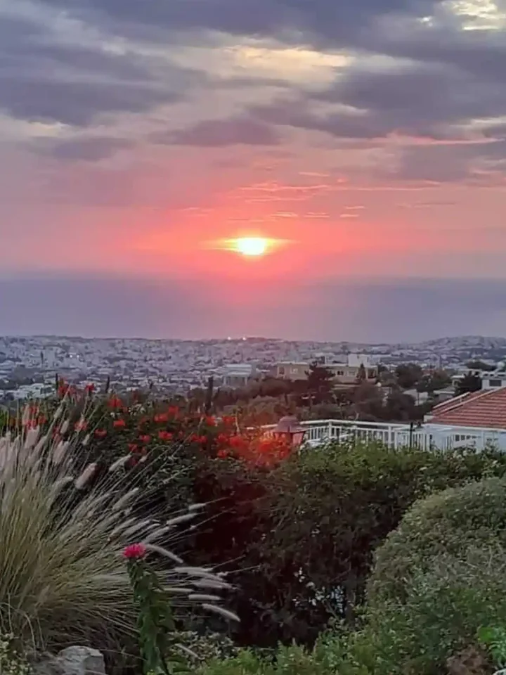 Detached house for rent 250 m² in Paphos, Armou