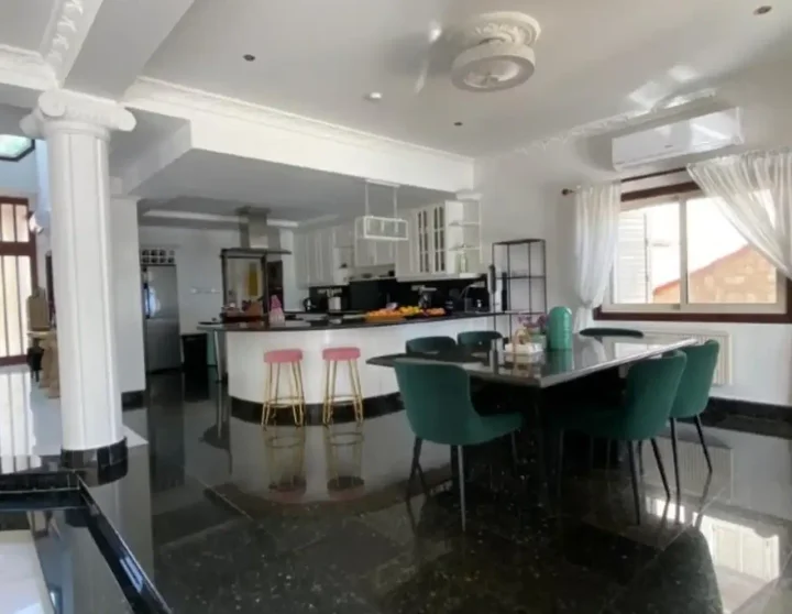 Отдельный дом в аренду 490 м² в Larnaca, Meneou