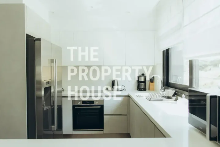 4-bedroom penthouse for rent 144 m² in Limassol, Panthea