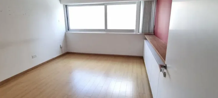 Office 100 m² for rent in Limassol, Limassol - Agia Zoni