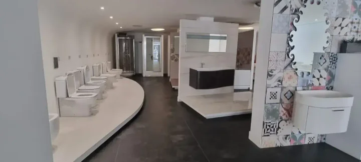 Residential properties for rent 650 m² in Limassol, Limassol - Kapsalos