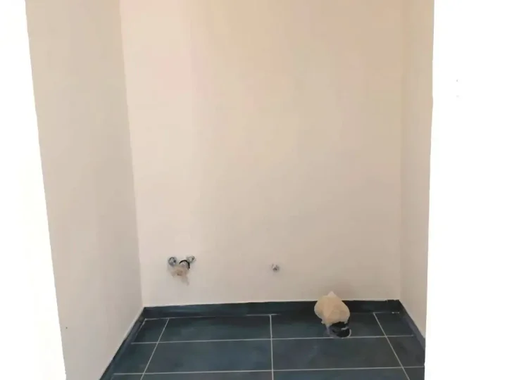 Trading area 180 m² for rent in Paphos, Paphos - Anavargos