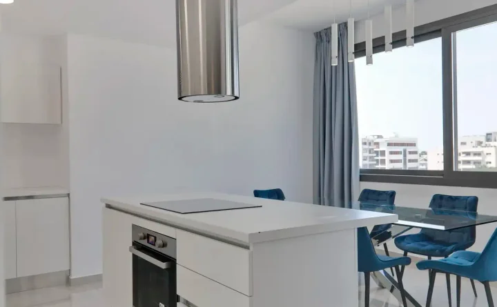 2-bedroom apartments for rent 122 m² in Limassol, Germasogeia Tourist Area