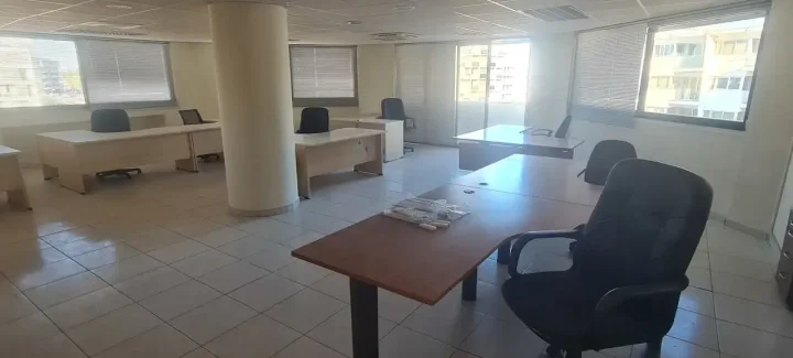 Office 290 m² for rent in Nicosia, Strovolos - Chryseleousa