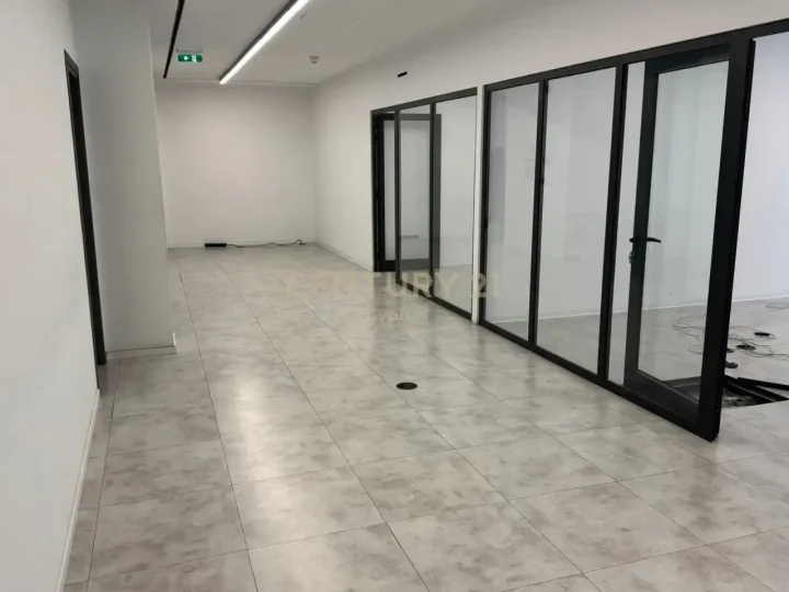 Commercial properties 500 m² for rent in Limassol, Limassol - Agios Nicolaos