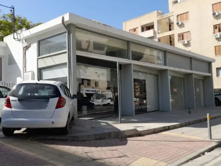 Trading area 96 m² for rent in Nicosia, Agioi Omologites