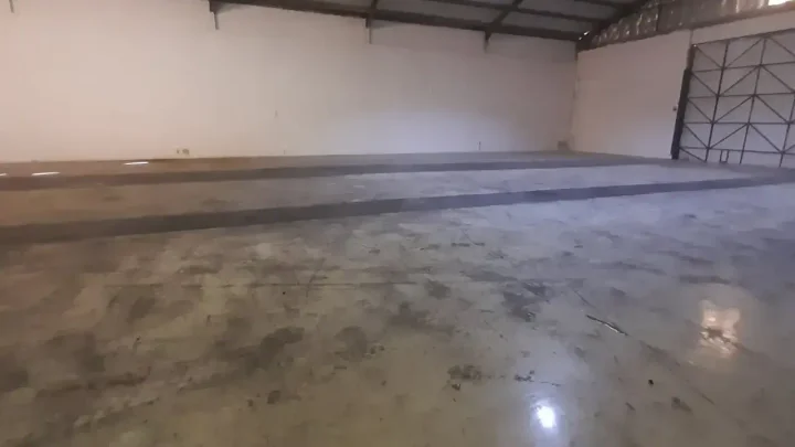 Warehouse 550 m² for rent in Nicosia, Palouriotissa