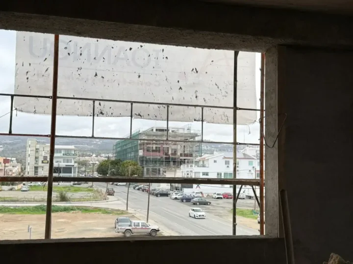 Office 200 m² for rent in Paphos, Paphos - Agios Theodoros