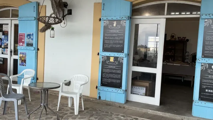 Trading area 100 m² for rent in Nicosia, Peristerona Lefkosias