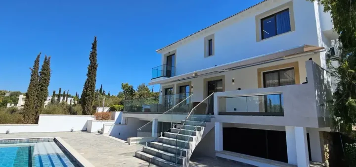 Villa for rent 275 m² in Paphos, Aphrodite hills Kouklia