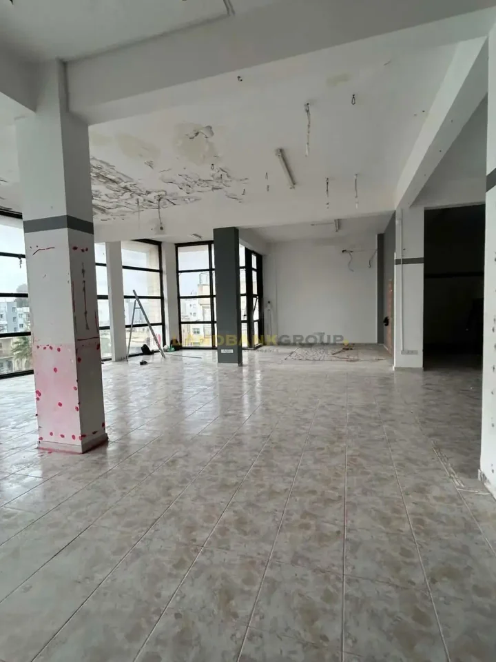 Офис 500 м² в аренду в Nicosia, Egkomi