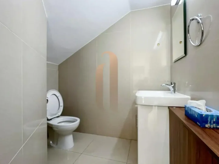 Office 125 m² for rent in Limassol, Agios Tychon Tourist Area
