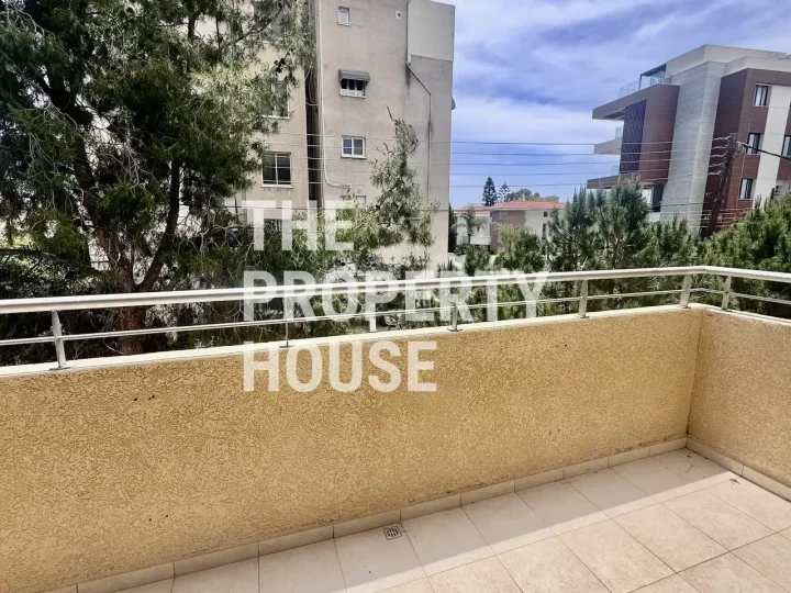 Apartments for rent 119 m² in Limassol, Germasogeia Tourist Area