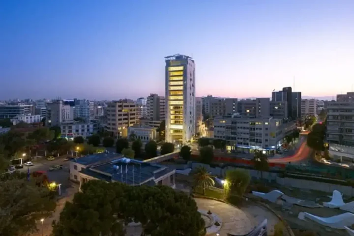 Office 289 m² for rent in Nicosia, Nicosia - Ag. Antonios