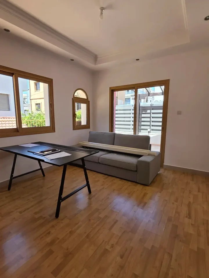 Detached house for rent 330 m² in Limassol, Polemidia - Archangelos Michail