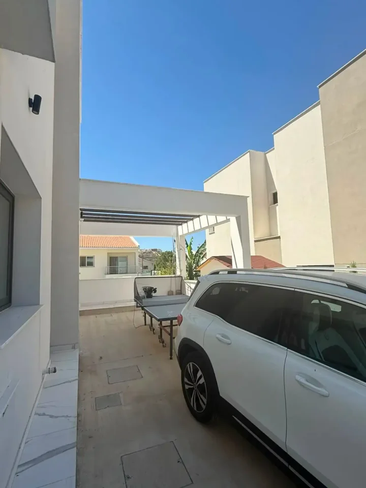 3-bedroom semi-detached house for rent 152 m² in Limassol, Palodeia