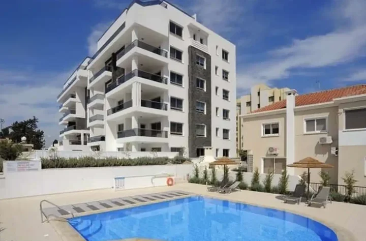 2-bedroom apartments for rent 90 m² in Larnaca, Larnaka - Finikoudes