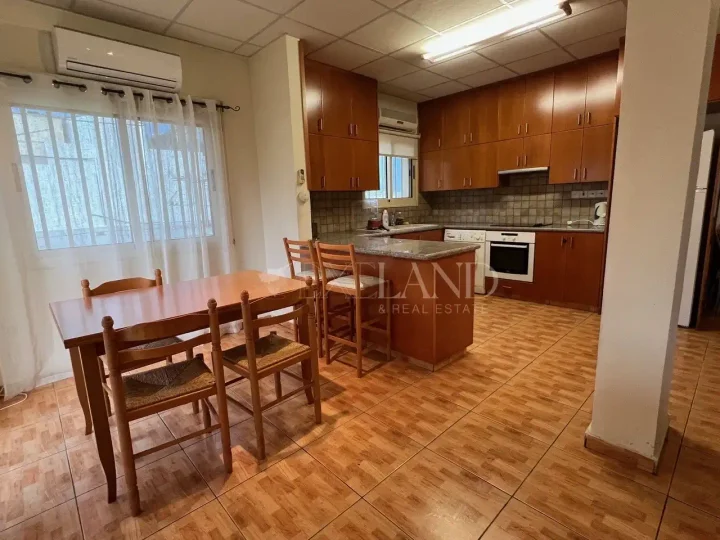 Semi-detached house for rent 100 m² in Limassol, Limassol - Agios Nicolaos