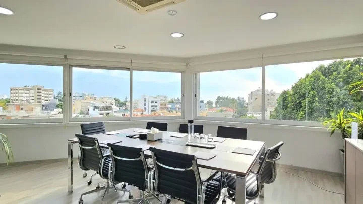 Office 214 m² for rent in Limassol, Limassol - Agia Zoni