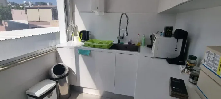 Residential properties for rent 650 m² in Limassol, Limassol - Kapsalos