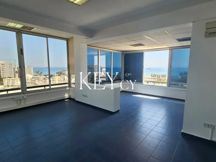 Office 150 m² for rent in Limassol, Limassol - Agia Zoni