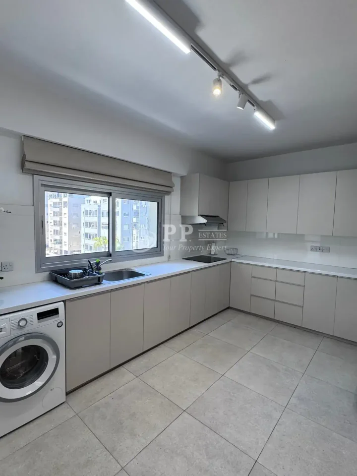 2-bedroom apartments for rent 110 m² in Limassol, Limassol - Neapolis