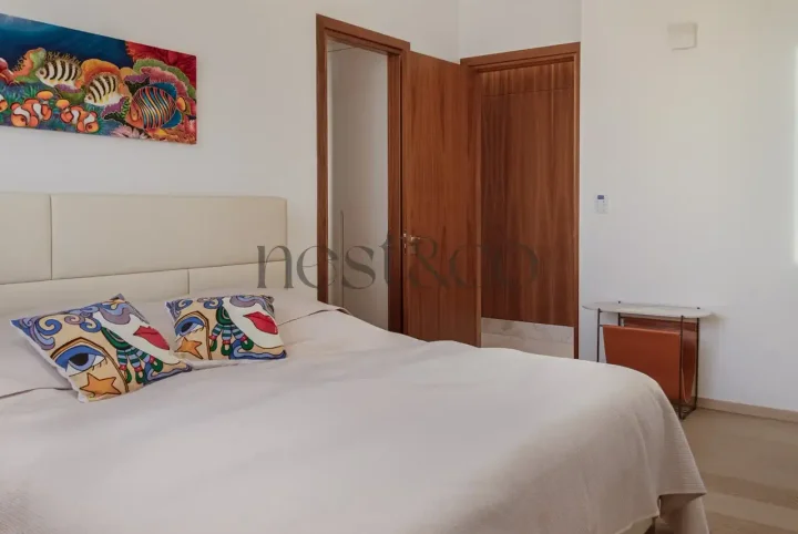 3-bedroom apartments for rent 135 m² in Limassol, Mouttagiaka Tourist Area