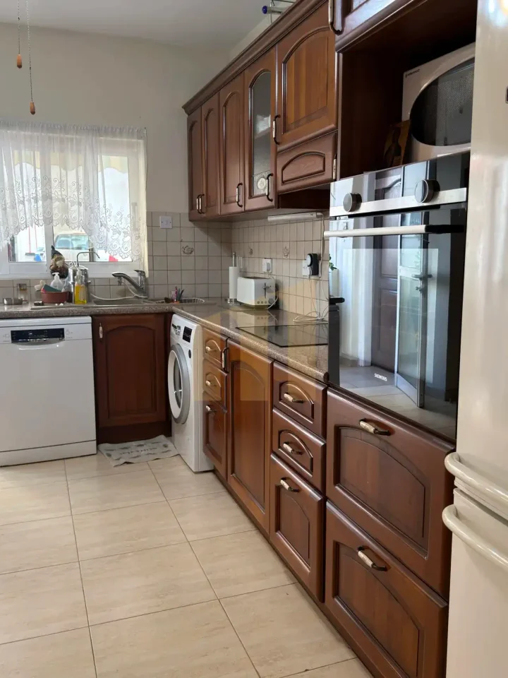 3-bedroom apartments for rent 95 m² in Limassol, Limassol - Agia Zoni