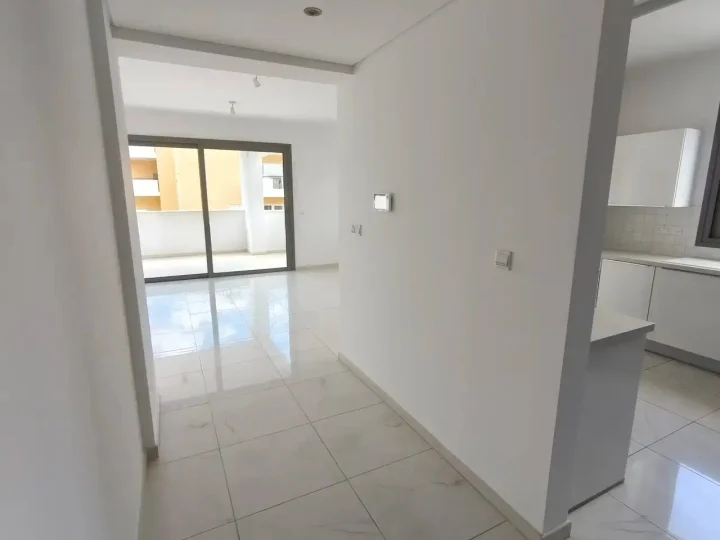 3-bedroom apartments for rent 280 m² in Nicosia, Nicosia - Trypiotis