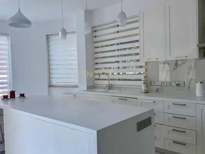 5-bedroom villa for rent 214 m² in Limassol, Pyrgos Lemesou