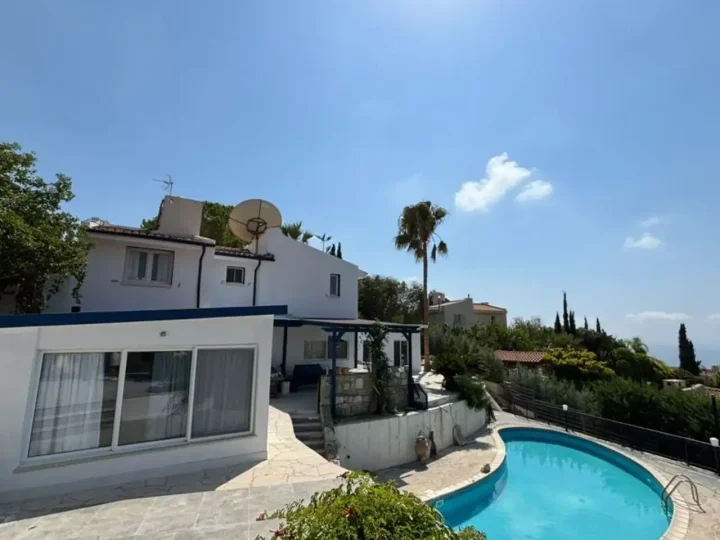 Отдельный дом в аренду  в Paphos, Tala