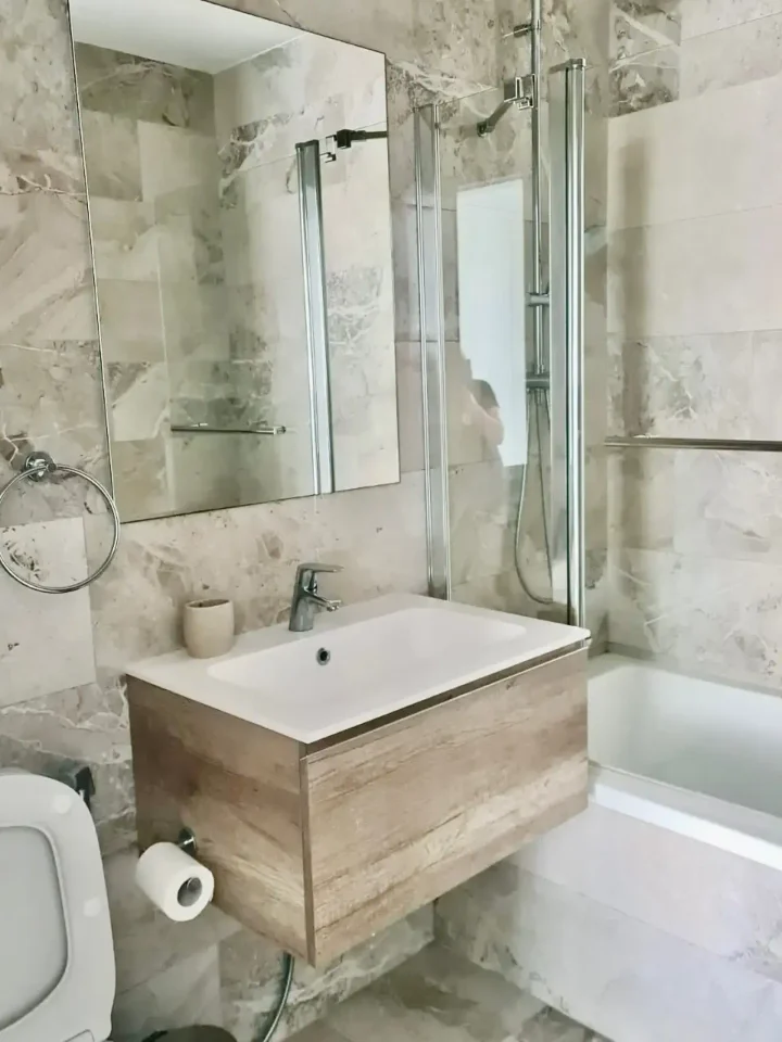 Apartments for rent 110 m² in Limassol, Germasogeia Tourist Area