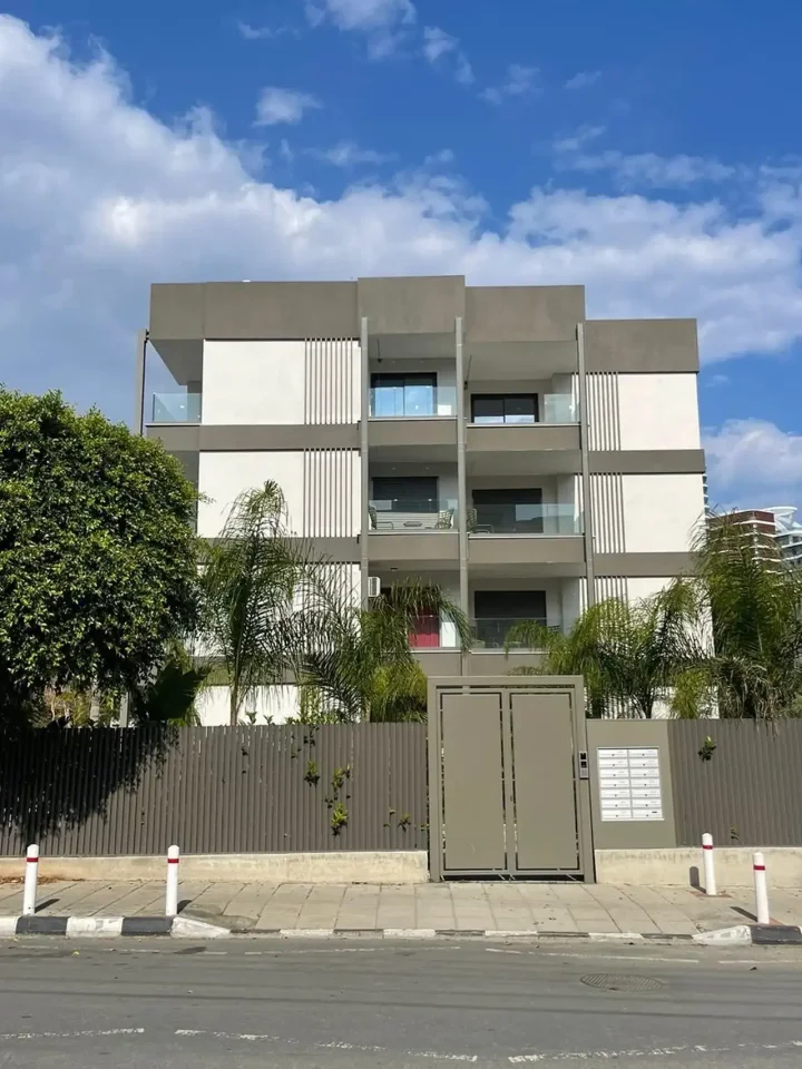 2-bedroom apartments for rent 65 m² in Limassol, Germasogeia Tourist Area