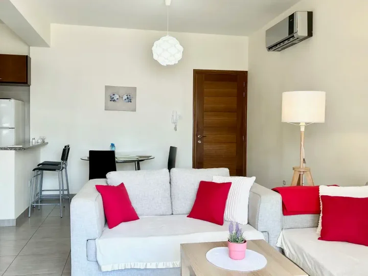 Residential properties for rent 70 m² in Paphos, Paphos - Kato Paphos