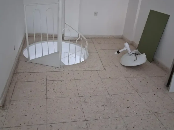 Trading area 80 m² for rent in Paphos, Paphos - Agios Theodoros