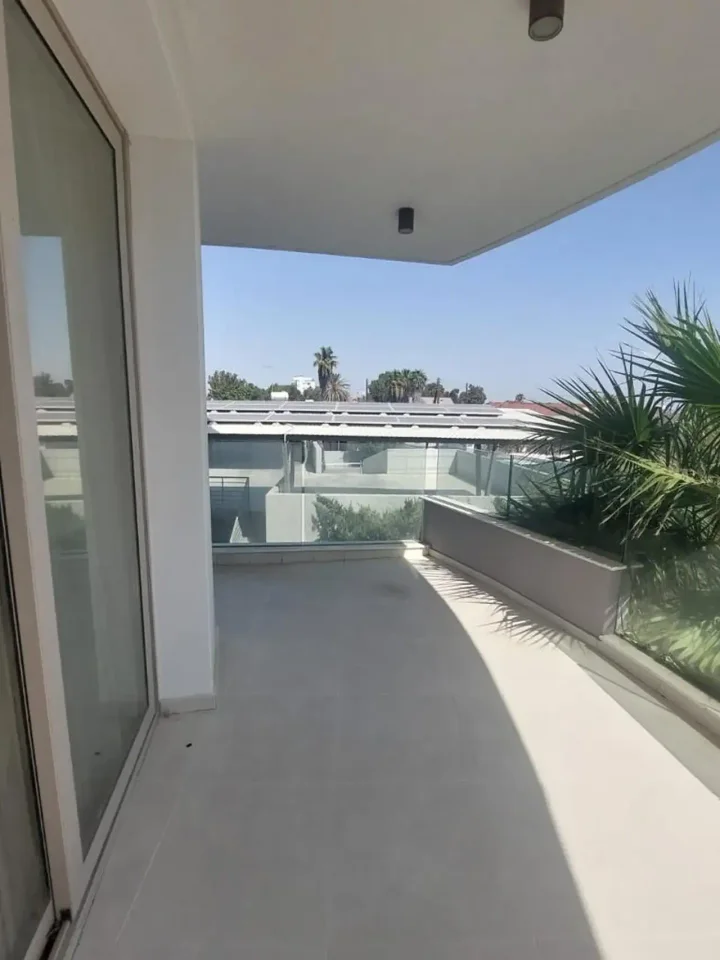 Apartments for rent 90 m² in Larnaca, Larnaka - Makenzy