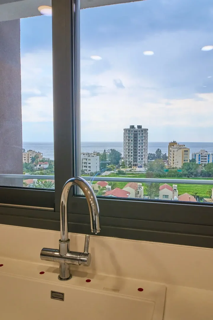 Apartments for rent 140 m² in Limassol, Germasogeia
