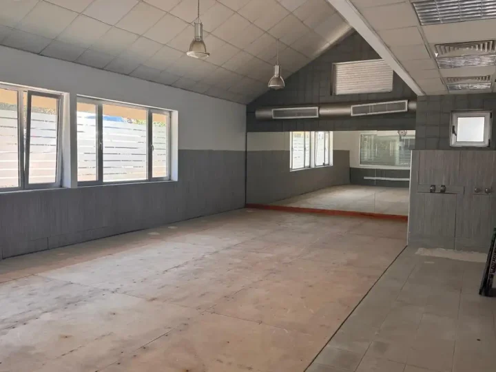 Commercial properties 216 m² for rent in Nicosia, Nicosia - Panagia