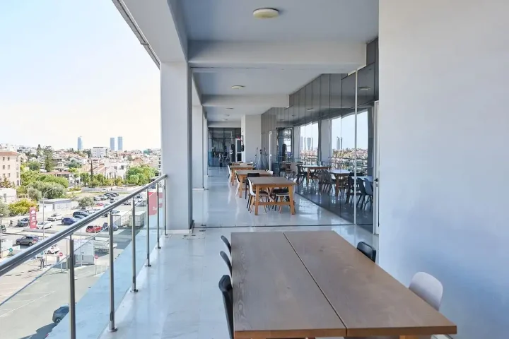 Office 1000 m² for rent in Limassol, Limassol - Kapsalos