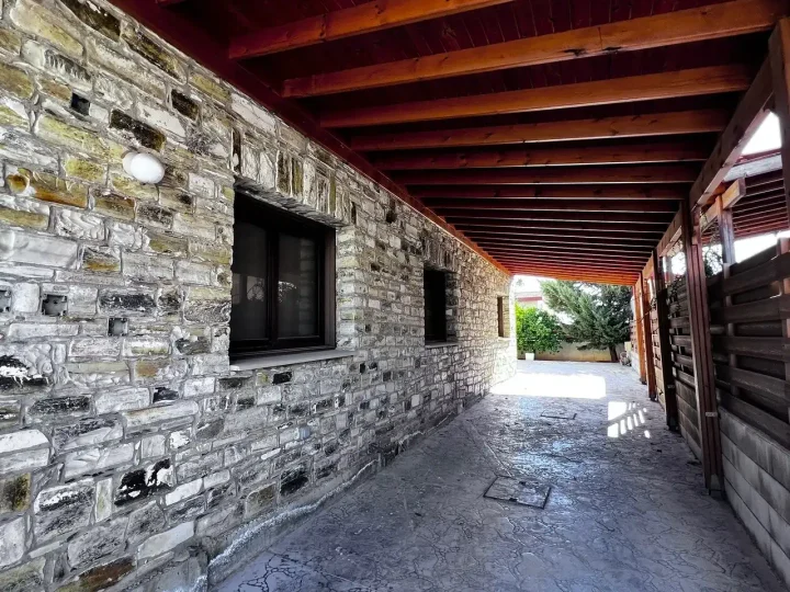 4-bedroom detached house for rent 280 m² in Nicosia, Strovolos - Chryseleousa