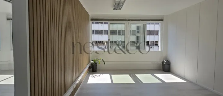 Office 130 m² for rent in Limassol, Limassol - Neapolis