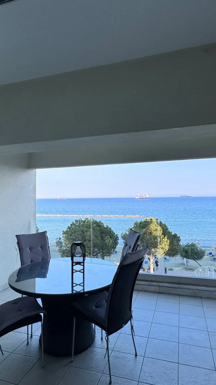 3-bedroom apartments for rent 150 m² in Limassol, Limassol Marina