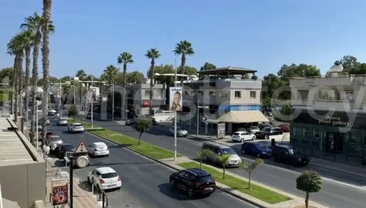 3-bedroom apartments for rent 140 m² in Limassol, Germasogeia Tourist Area