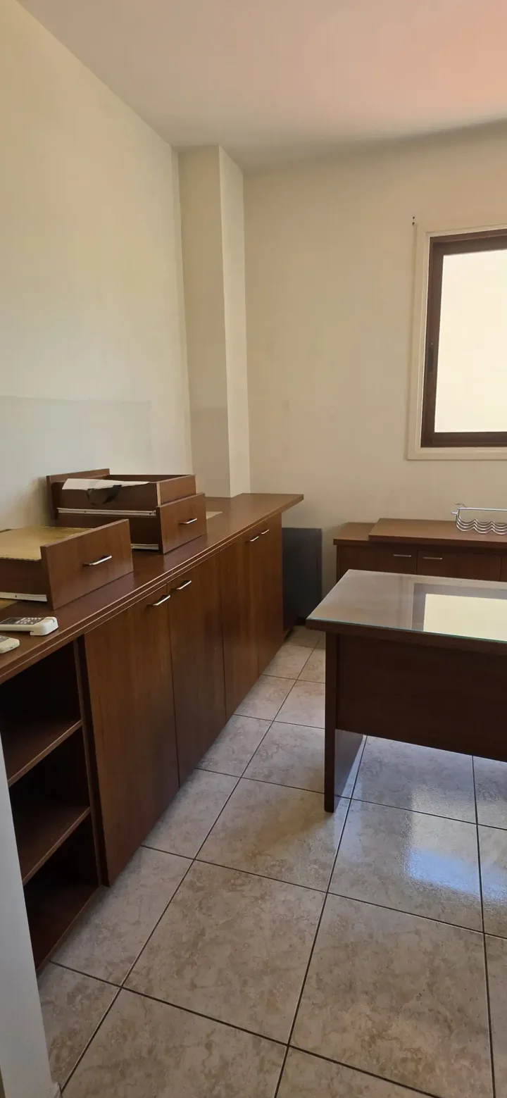 Office 40 m² for rent in Nicosia, Lakatameia - Agia Paraskevi