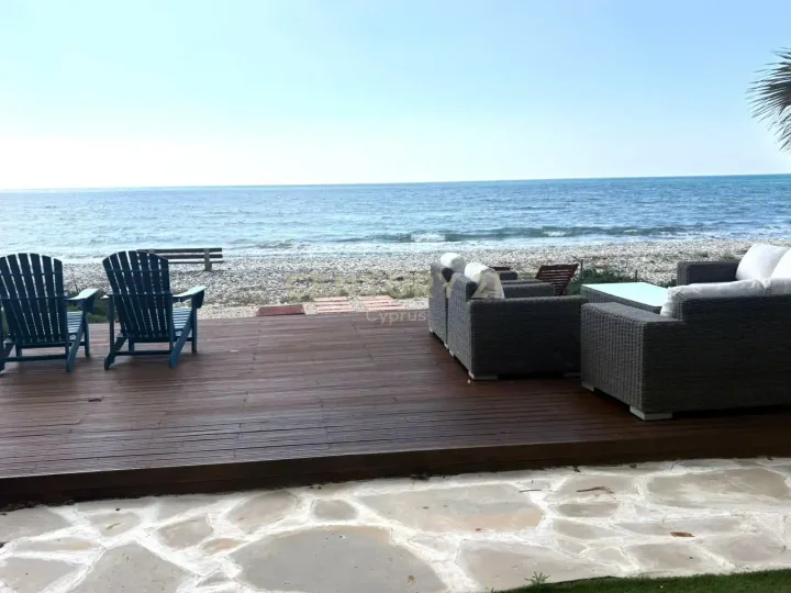 5-bedroom villa for rent 400 m² in Larnaca, Meneou